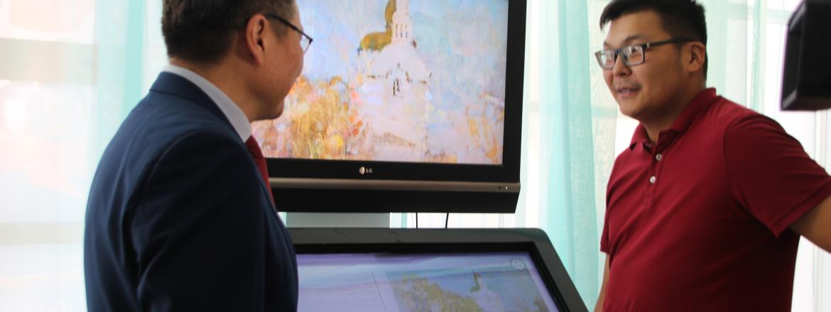 Национальный музей РБ и Фонд регионального развития РБ провели презентацию тач-панели с новыми музейными проектами