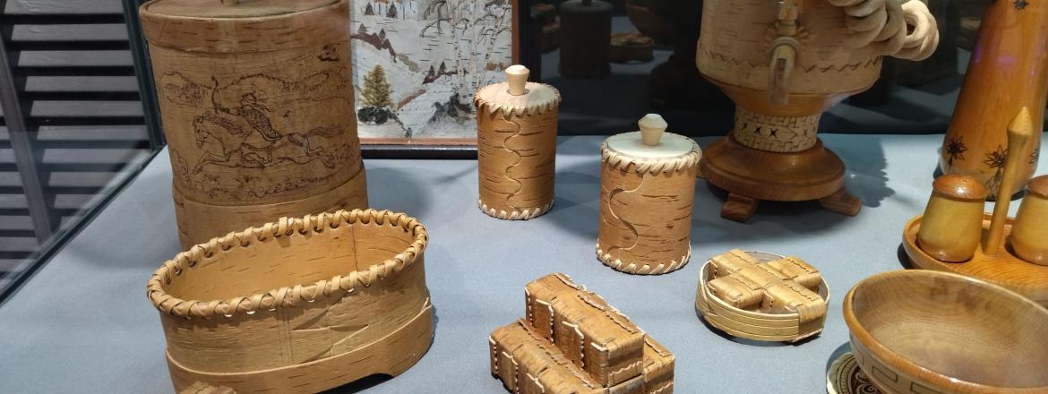 Выставка «Берестяная поэзия – Үйһэнэй уянга»