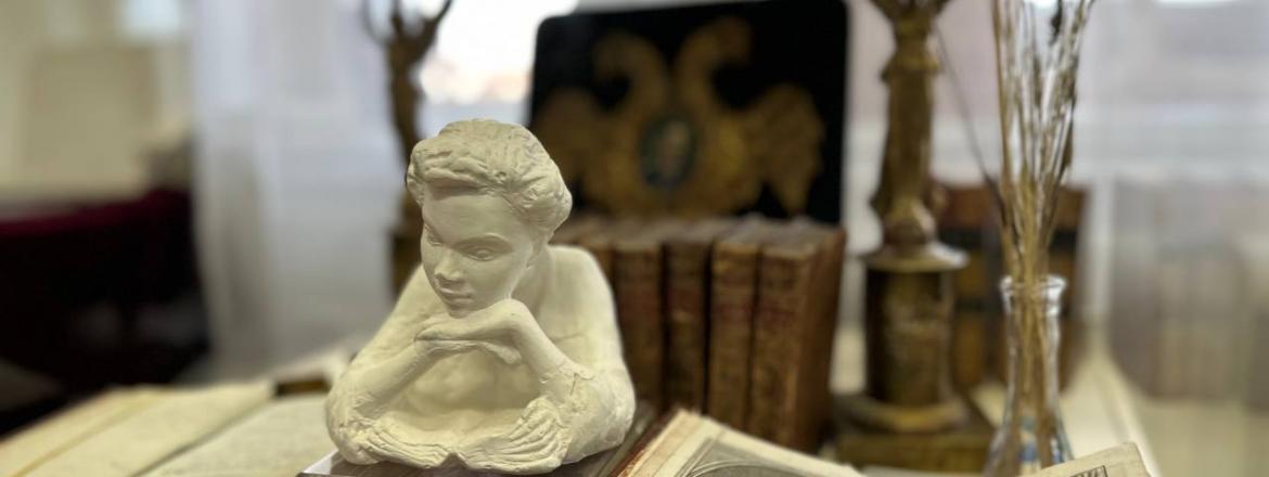 Новая выставка открылась в Новоселенгинском музее декабристов: культурное событие в Бурятии.