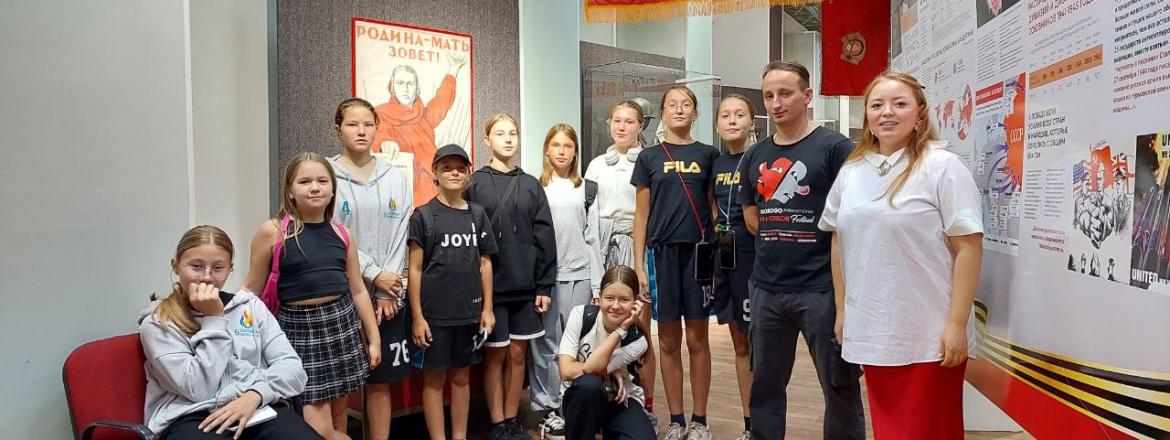 Юные спортсменки посетили выставку «Великая Победа.Сила духа советских людей»