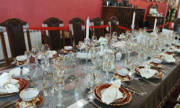 Манеры, признак хорошего тона…